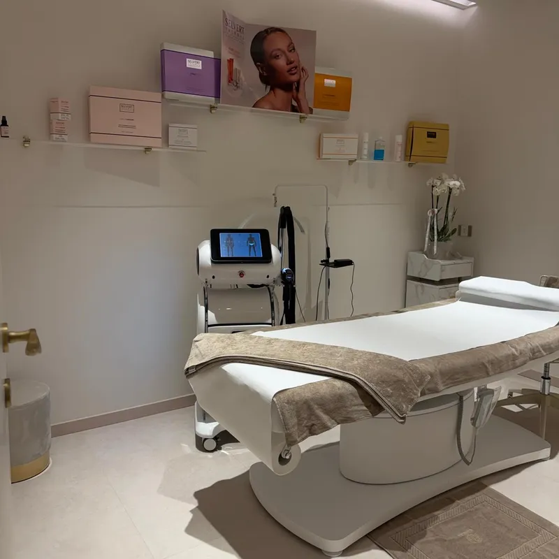 Cabina epilazione laser con Infinity Laser Extreme